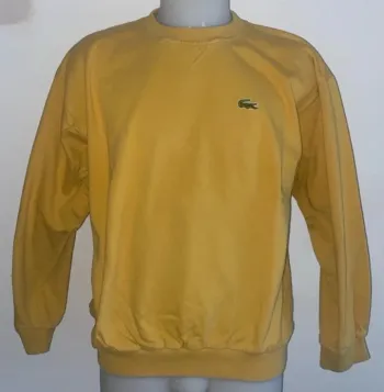 Pull vintage moutarde Lacoste