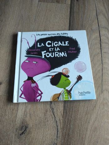 Livre : La cigale et la fourmi