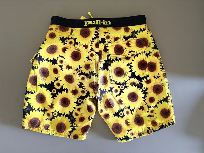 Short Pullin - à motif tournesols 🌻 taille 8/10 ans - comme neuf - photo numéro 4