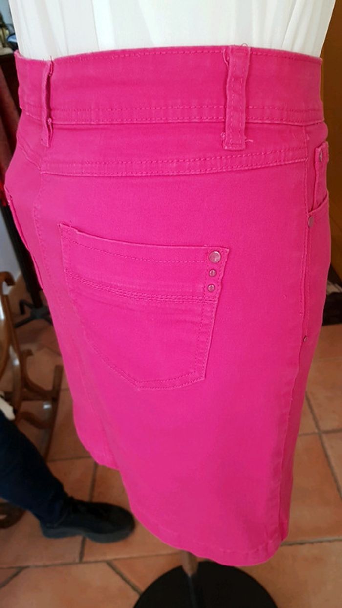 Jupe en jean fushia taille 38 - photo numéro 4