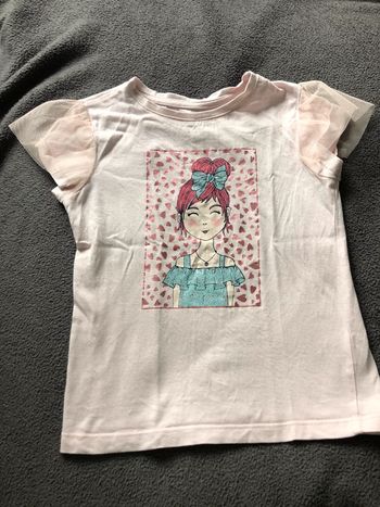 T shirt fille 4 ans coton et dentelle sur les épaules