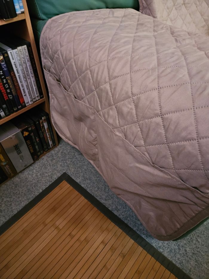 Protège fauteuil matelassé beige - photo numéro 3