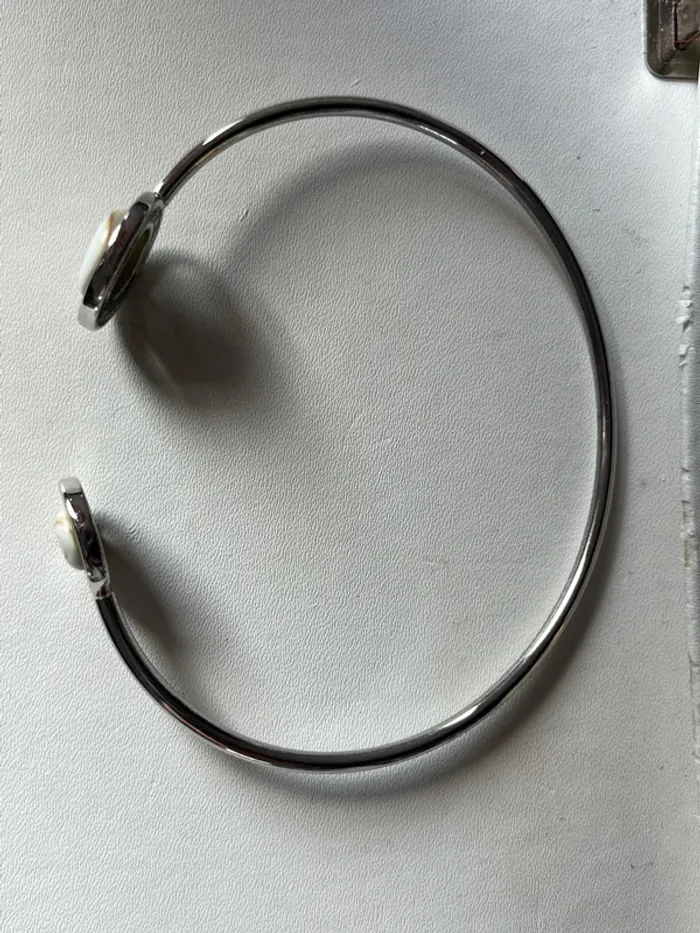 Bracelet métal argenté et oeils  de sainte Lucie - photo numéro 4