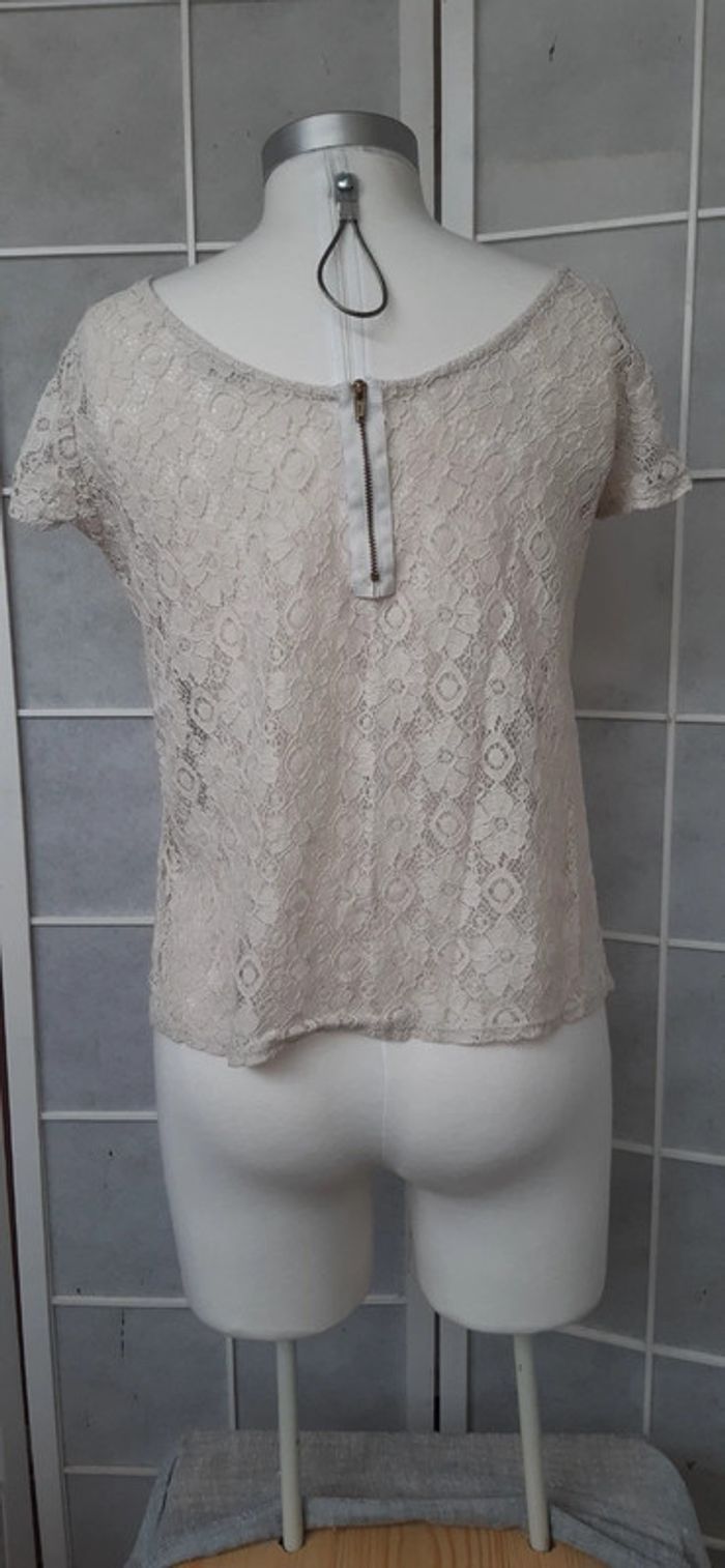 Top en dentelles - photo numéro 2