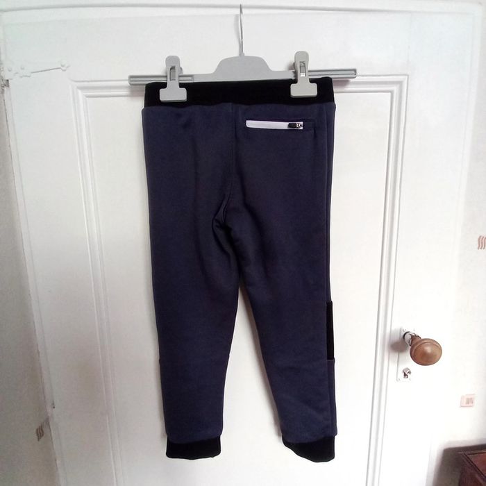 Lot de 2 pantalons 5 ans - photo numéro 3