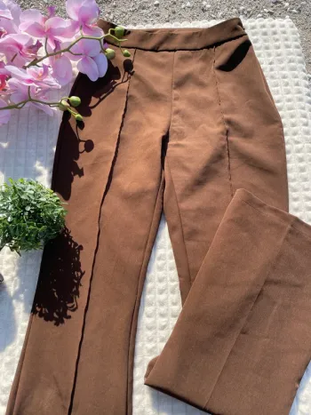 Pantalon tailleur marron Tally Weijl – Taille S, coupe évasée