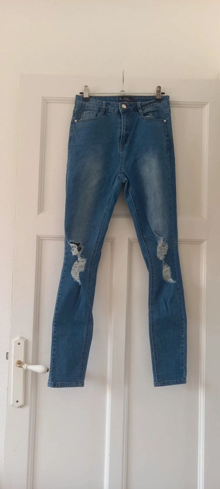 Jean skinny troué bleu missguided 38