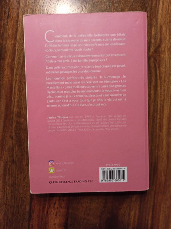 Livre Jessica Thivenin c'est tout moi - photo numéro 2