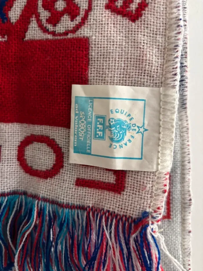 Écharpe vintage Équipe de France FFF 2002 - photo numéro 6