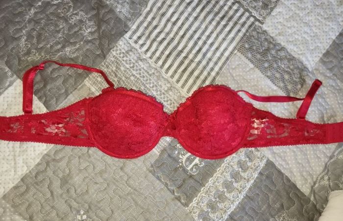 Soutien-gorge rouge