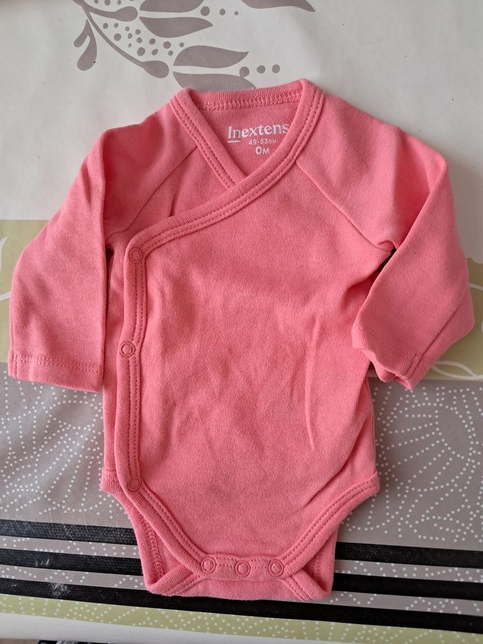 Lot de 2 bodies LM 0 mois - photo numéro 4