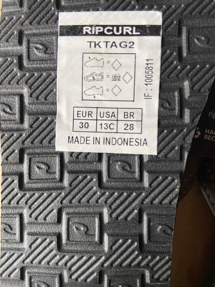 Tong Rip Curl Taille 30
Neuf - photo numéro 3
