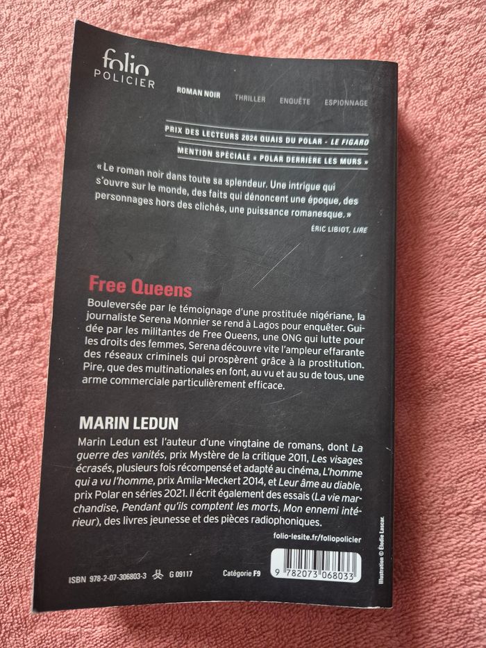 Livre titre Free queens - photo numéro 2