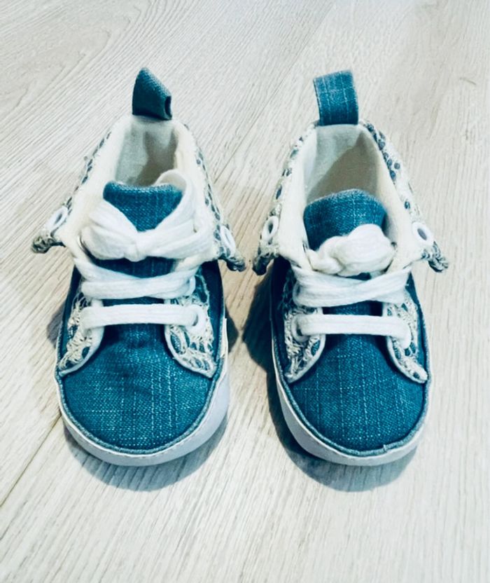 0/3 mois - baskets bleu jeans et dentelles - photo numéro 2