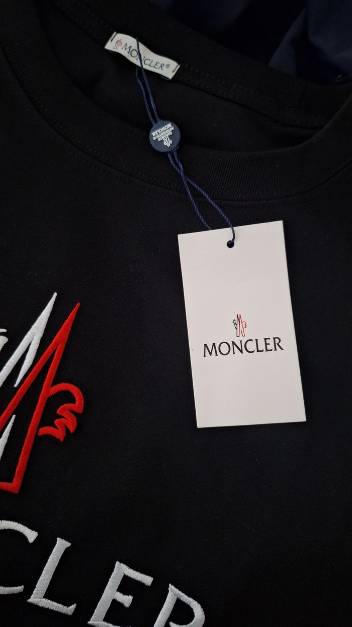 T shirt over size MONCLER taille XXL neuf - photo numéro 8