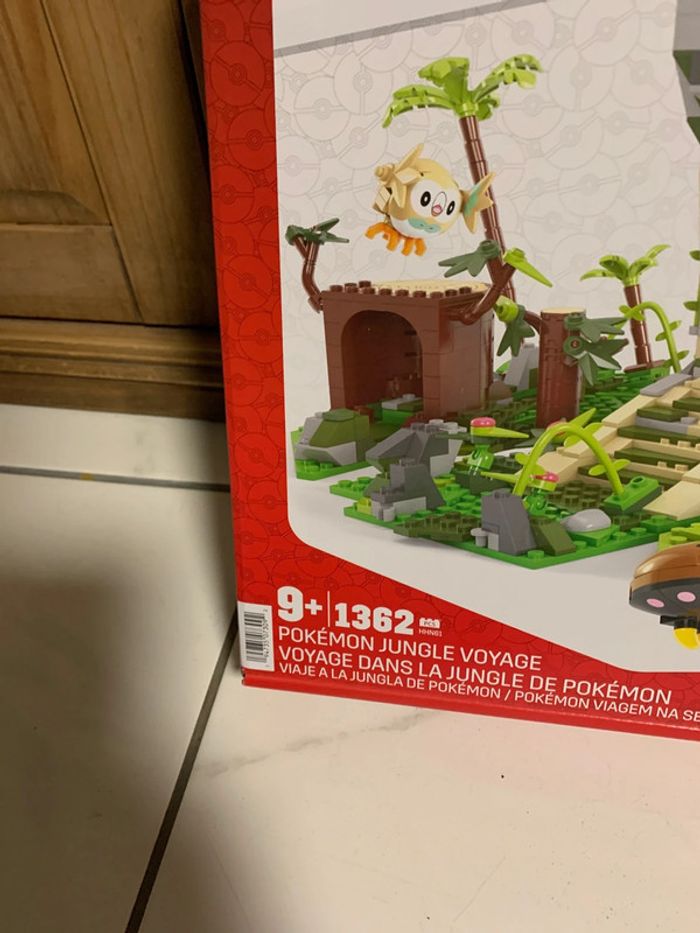 Coffret mega Pokémon jungle voyage neuf - photo numéro 3
