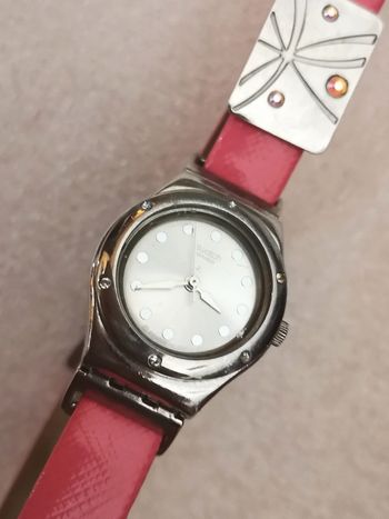 Montre SWATCH Luxe "Play your Style"