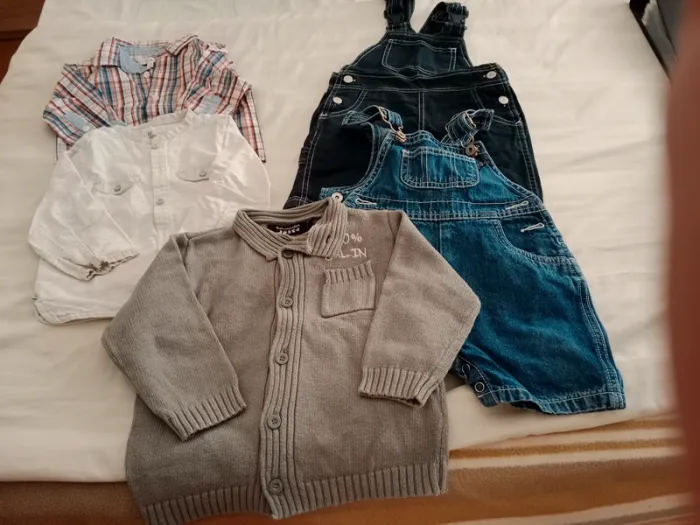 lot de vêtements garçon taille 12 mois