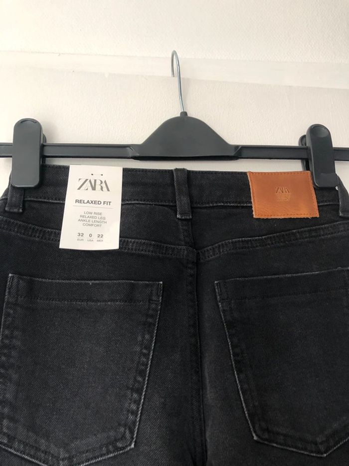 Superbe beau jean relaxed fit Zara neuf avec étiquette taille 32 - photo numéro 8