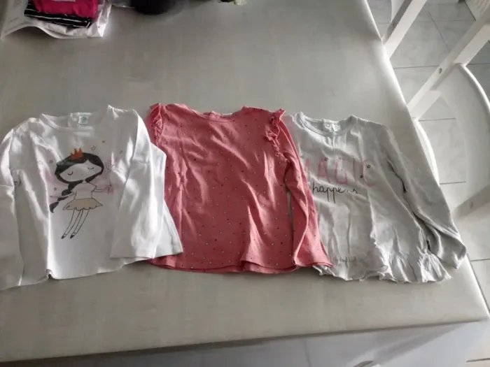 Lot 3 t-shirts manches longues 36 mois