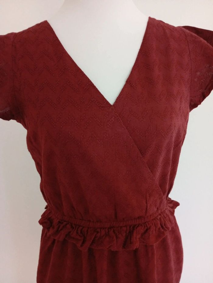 Robe bordeaux Kiabi taille 36 - photo numéro 4