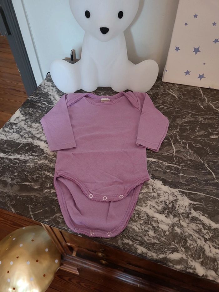 Body Absorba violet t.9 mois