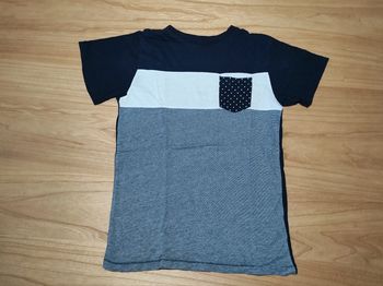 T shirt type polo bleu et blanc