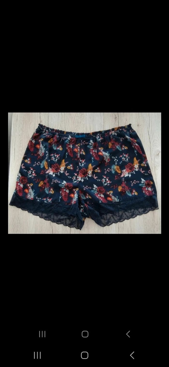 Ensemble  nuit short  et haut taille Xl - photo numéro 2