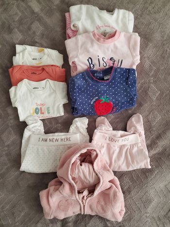 Lot vêtements 1 mois