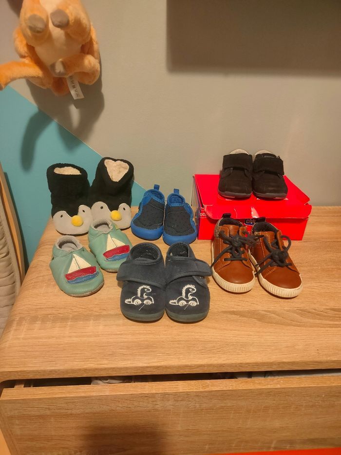 Chaussures et chaussons taille 19