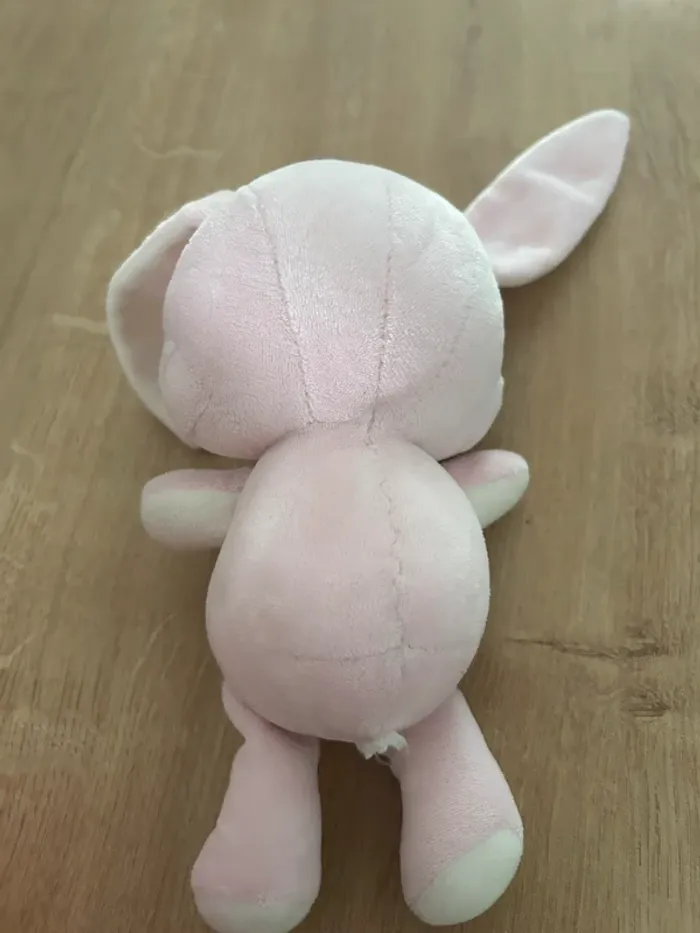 Peluche lapin dans son œuf - photo numéro 3