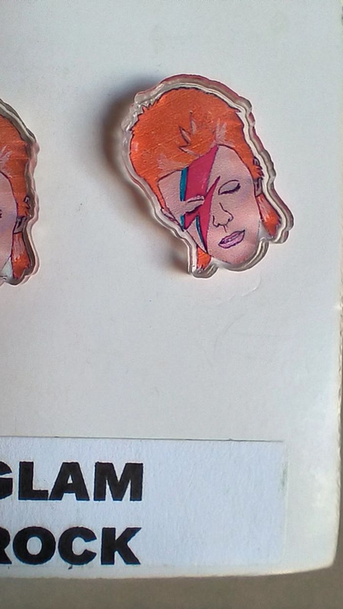 Boucles d'oreille puce David Bowie artisanales - photo numéro 3