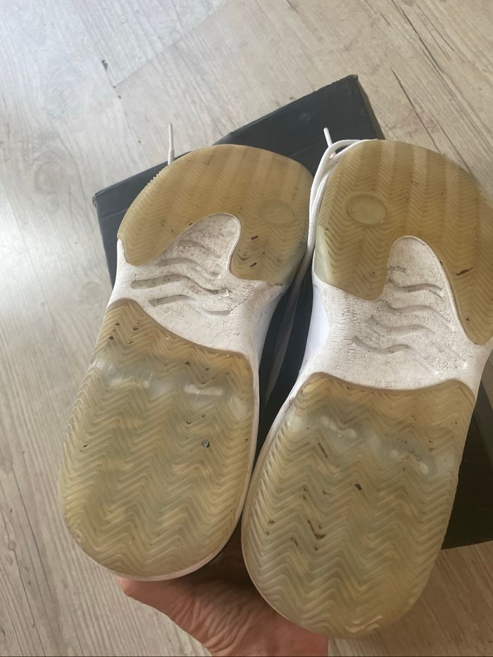 Baskets Jordan max aura 2 noires et blanches - 42.5 - photo numéro 5