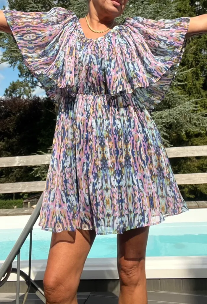 Jolie robe été fluide taille 36-38 état impeccable été à voir en urgence - photo numéro 4