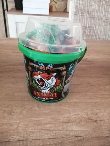 Jouets les animaux de la savane