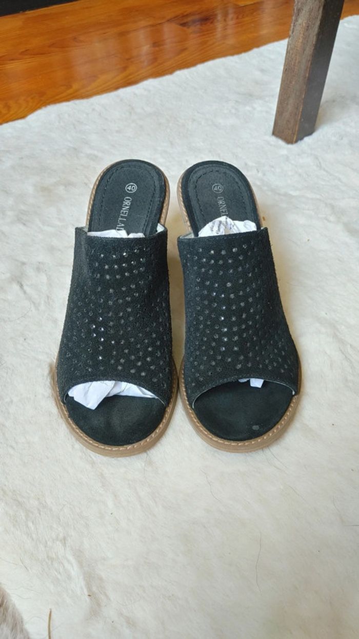 Mule en cuir daim noire talon 8 cm - photo numéro 11