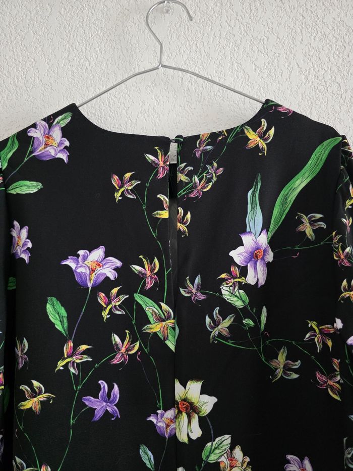 Jolie robe droite noire fleurie h&m taille 36 - photo numéro 7