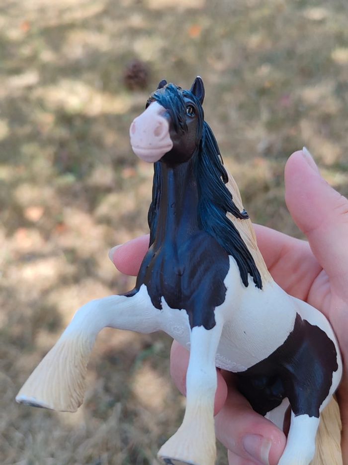 Figurine cheval noir et blanc Schleich - photo numéro 6