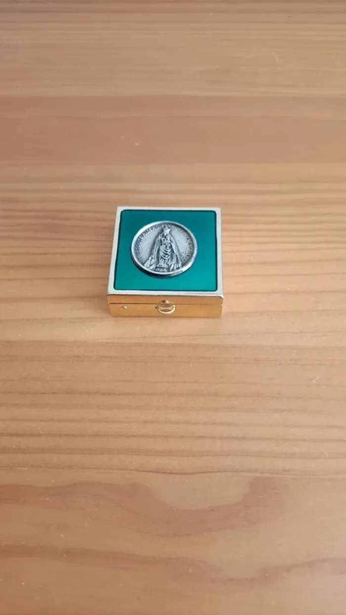 Petite boîte pilulier