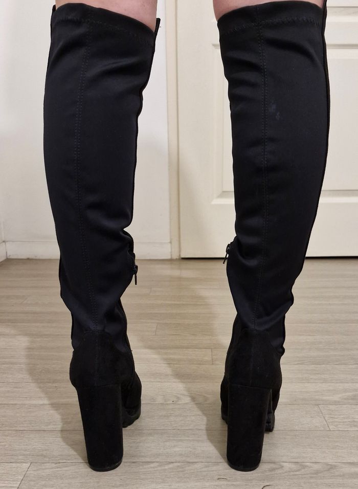 Cuissardes en daim noir sexy - photo numéro 7