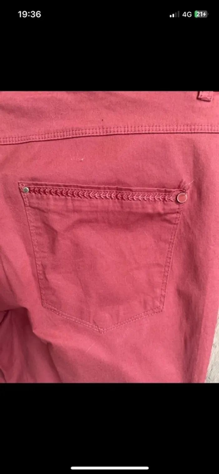 Magnifique pantalon en 40 de la boutique Armand Thiery en excellent état proche du neuf - photo numéro 7