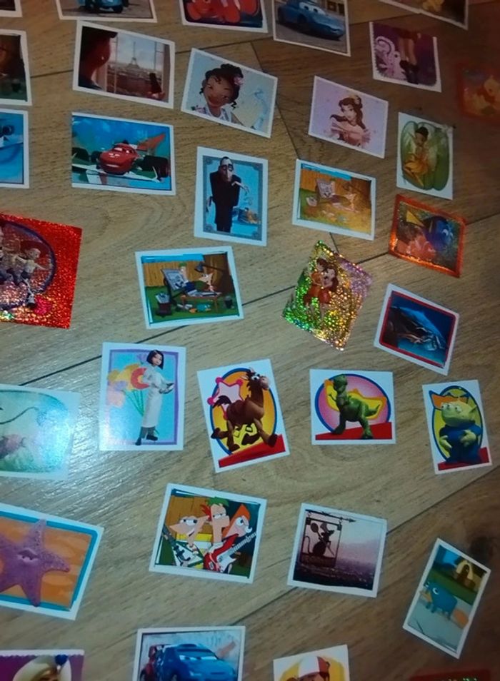 72 cartes autocollant panini le monde magique Disney carrefour - photo numéro 9