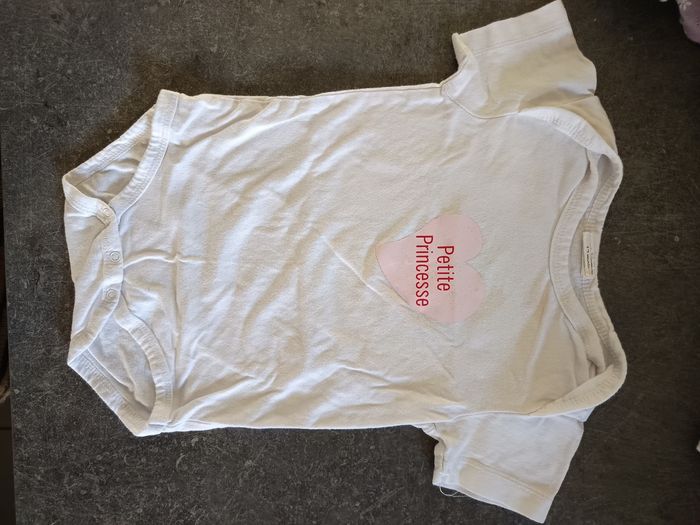 Lot bodies mots d'enfants 12 mois - photo numéro 9