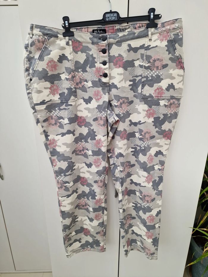 Jean Boyfriend Délavé Imprimé Camouflage Fleurs - photo numéro 2