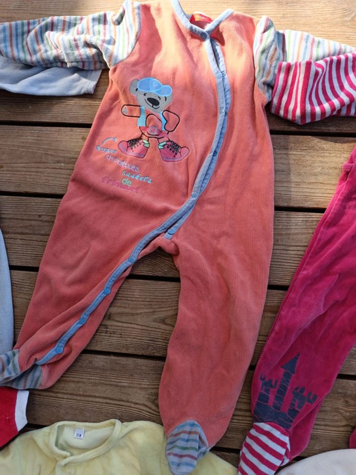 Lot 8 pyjamas 23 mois - photo numéro 5