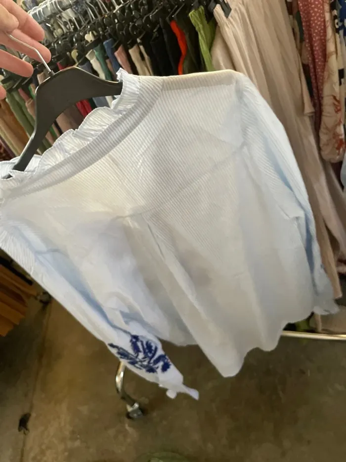 Chemise blanche à manches longues - photo numéro 2
