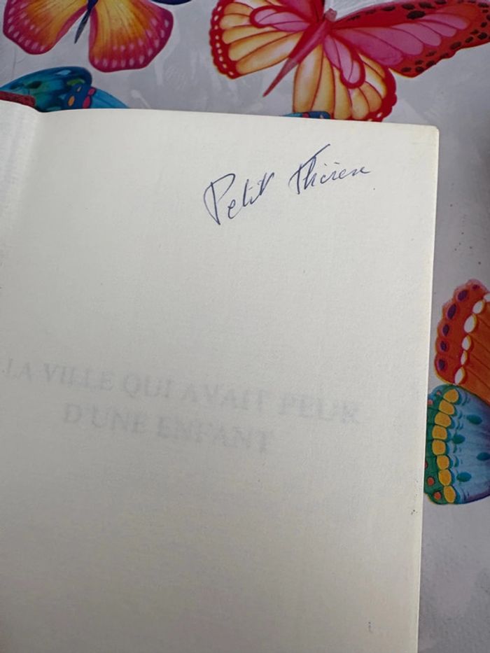 Livre « la ville qui avait pleut d’une enfant » - photo numéro 5
