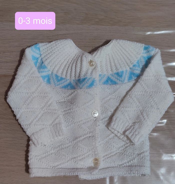 Lot gilets 0-3 mois - photo numéro 2