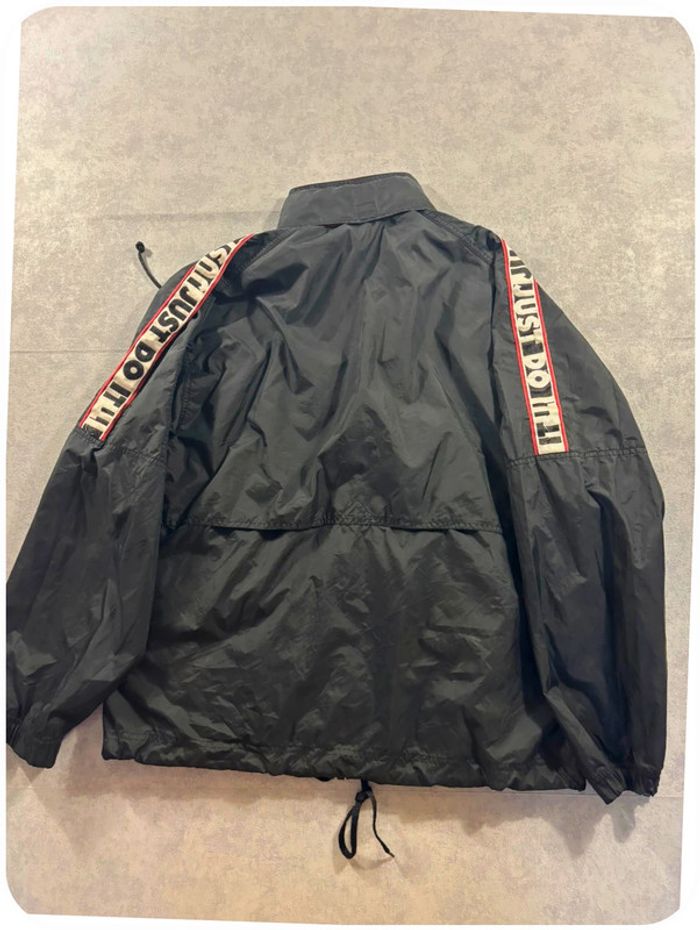 Veste zip Nike imperméable Vintage y2k noir et rouge Taille S - photo numéro 9