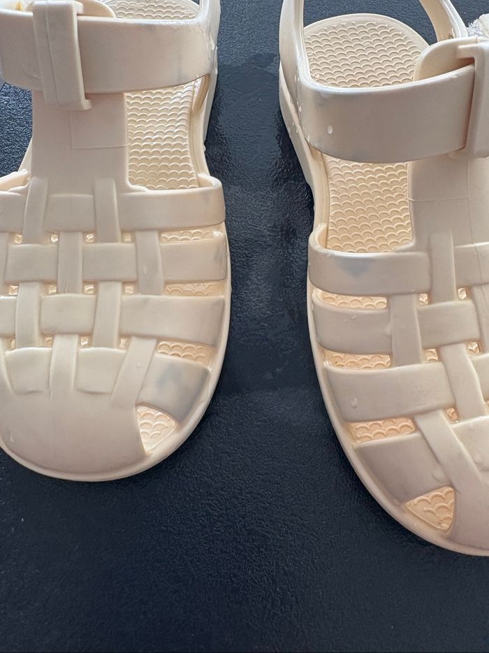 Lot de 2 paires de sandales IGOR taille 24 - photo numéro 5